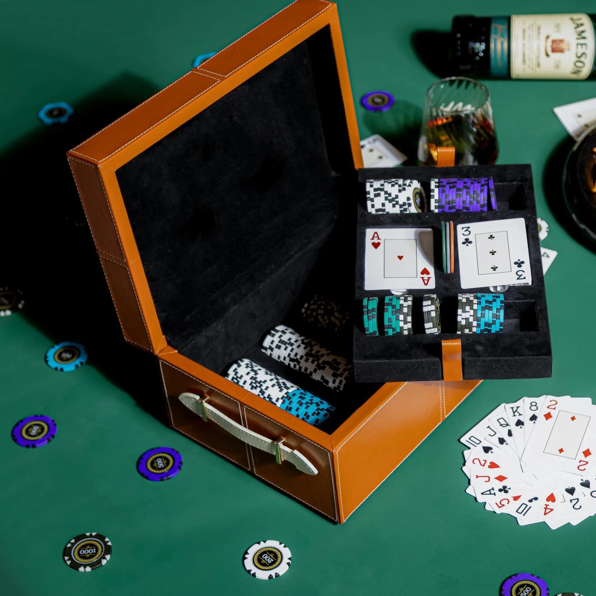 Chateau 275 Pcs Poker Set - Sepia Homes